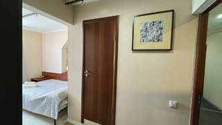 Гостиница Комфорт Уфа Номер стандарт плюс с 1 двуспальной кроватью-10